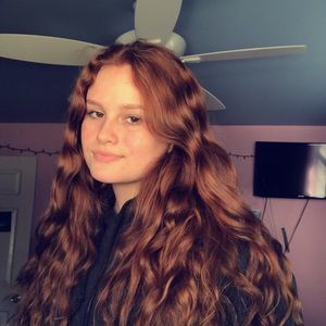 Meet your Posher, Alyssa